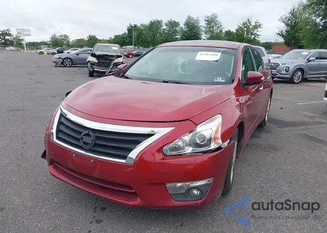 2013 Nissan Altima 2.5 Sv z USA, uszkodzony, nr VIN 1N4AL3AP8DN566303